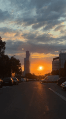 Belgrade resident captures street sunset with reflective rays