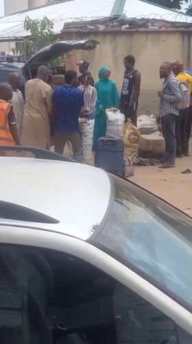 Nigerian families gather for morning departure in Dadi Riba