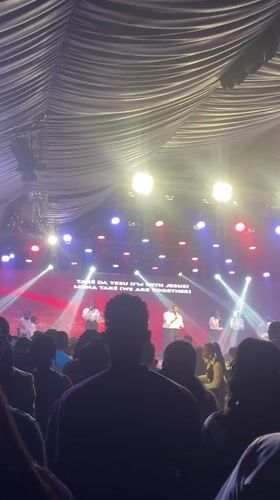 Live music performance draws crowds in Galadimawa Village