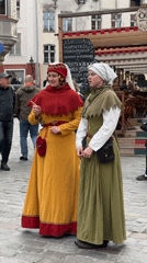 Medieval costumes, street performers enliven Tallinn Old Town tourism