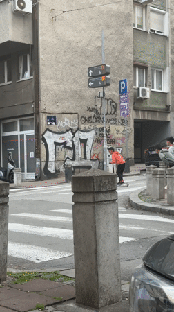 Ordinary moments documented across Belgrade on April afternoon