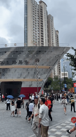 Street crowds, a ship-shaped LV installation, and Shanghai's Reserve Roastery