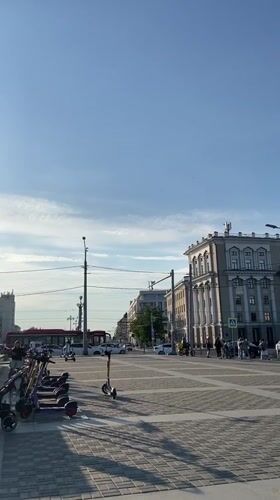 Witness documents sunny afternoon scenes across central Kazan, Russia