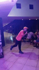 Karaoke night unfolds at Playa El Agua venue
