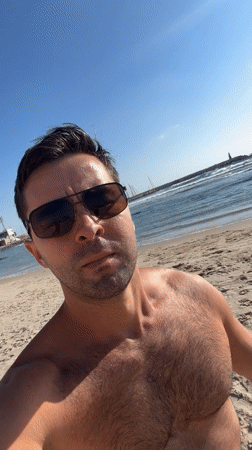 Tel Aviv beach day with selfies and paddle ball
