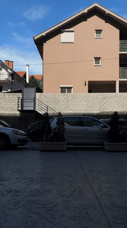 Video captures residential scene, sky view in Belgrade suburb