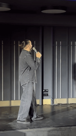 Male performer gives evening musical set in Kazanlak, Bulgaria