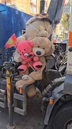 Sanitation worker decorates garbage truck with stuffed animals in Netanya