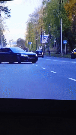 BMW performs burnout on Nizhnevartovsk street