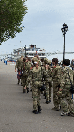Morning riverside life documented along Saratov's Volga waterfront