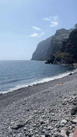 Tourist captures scenic coastal views in Câmara de Lobos