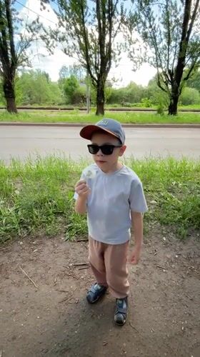 Children play and study in Rusanovo neighborhood
