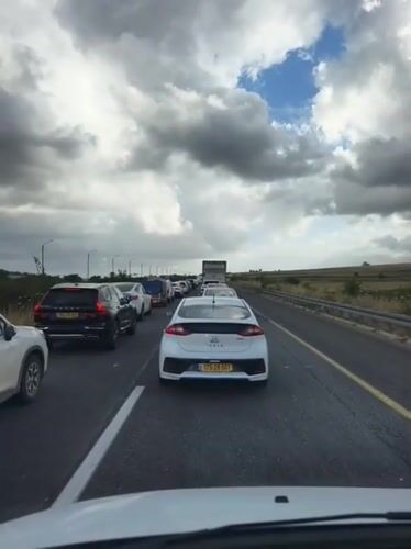 Morning traffic jam clogs highway in Alona Regional Council