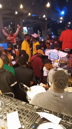 Live music event draws dancing crowds in Lokoja, Nigeria