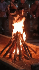Evening bonfire ceremony draws community gathering in Tinaquillo, Venezuela