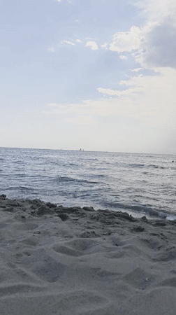 Wing foiling and kiteboarding off the Viareggio coast
