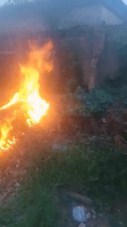 Afternoon life in Sabon Tasha: kids, fires, and backyard nature