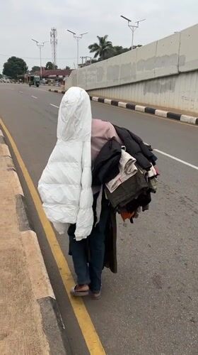 Street-level morning in Jos: commerce, commutes, and city life