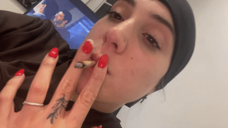 Woman films herself in Barcelona bedroom early morning