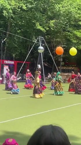 Children's cultural festival features dance performances in Stavropol park