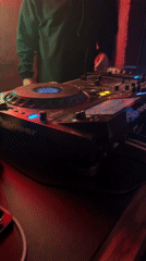 DJ performs at Moscow club with Pioneer equipment