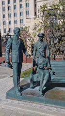 Morning scenes captured across central Moscow monuments and riverfront