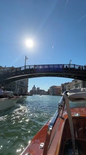 Morning boat tour captures Venice landmarks and canal life