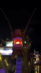 Nighttime temple visit documented at Đà Nẵng pagoda complex