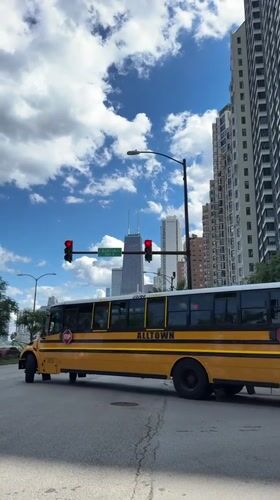 Sunny afternoon in downtown Chicago — streets, architecture, and park