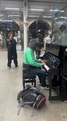 Uber Eats delivery worker plays piano in London