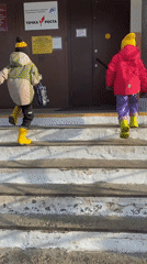 Winter street scenes with children documented in Noviy, Russia