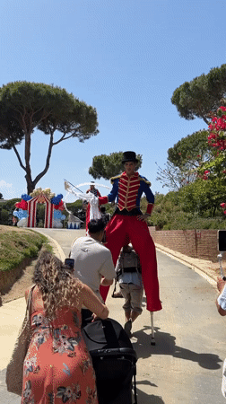 Circus-themed birthday party in Sant Vicenç de Montalt, stilt walkers included