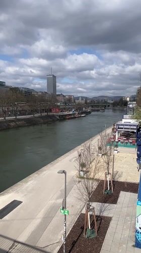 Morning scenes captured along Vienna's Donaukanal and Salztorbrücke