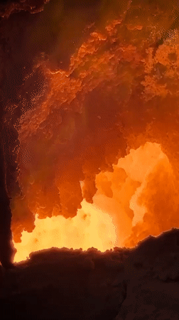 Molten metal foundry operations documented in Homyel, Belarus