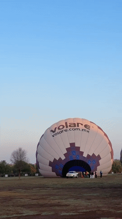 Hot air balloon launch event in Mexico draws crowds