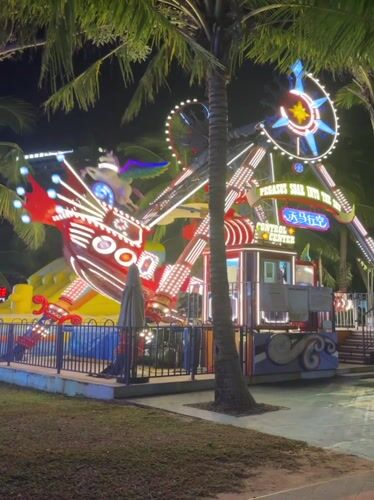 Night festival vibes at a Jiyang outdoor entertainment park