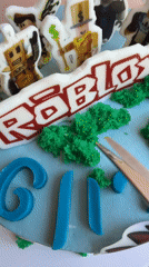 Roblox birthday cake preparation witnessed in Tel-Aviv