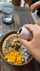 Tropical fruit breakfast documented in Đà Nẵng, Vietnam