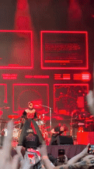 Mercer live in London: flames, pyrotechnics, and a packed crowd