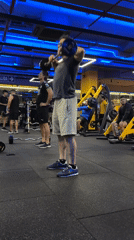 Evening workout session documented at Smart Fit gym in Lima