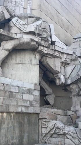 Tourist documents Bulgaria's monumental brutalist architecture in Shumen