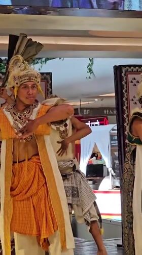 Balinese dance performances and beach life at Kuta