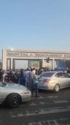 Crowds gather at Nigeria entertainment district, minor accident reported