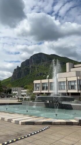 Spring floral displays documented in Vratsa town square