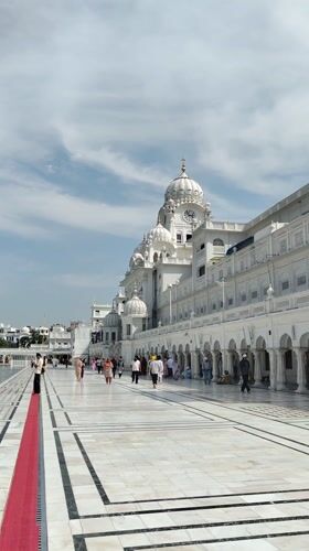 Morning pilgrims visit Golden Temple complex in Amritsar