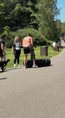 London witnesses capture outdoor fitness activities, street scenes