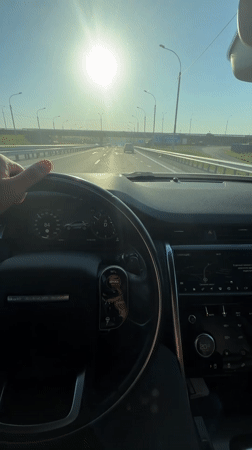 Driver captured at wheel of SUV in Solontsy, Russia