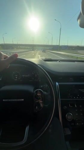 Driver captured at wheel of SUV in Solontsy, Russia