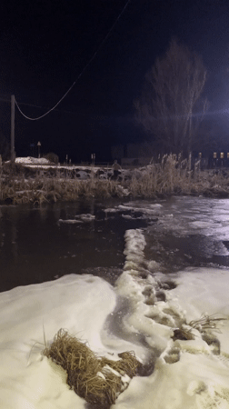Rural winter scenes documented in Nizhnii Bugrysh, Russia