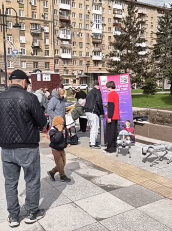 Morning snapshots document daily life across Saratov, Russia